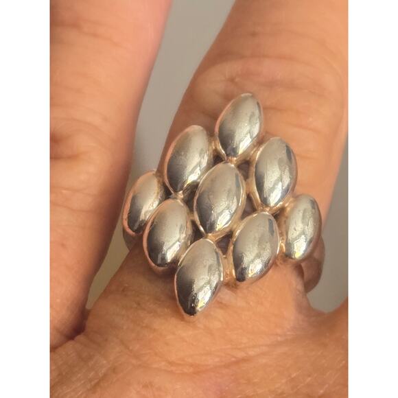 Vintage Modernist or Brutalist Design Sterling Silver Pyramid Ring, Size 7 - Picture 9 of 10